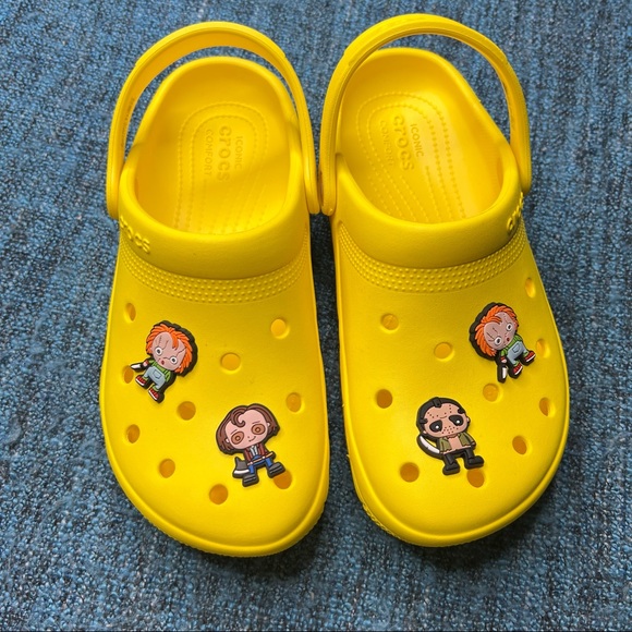 Crocs Classic Slip On Clogs in Yellow with Halloween Shoe Charms - Picture 2 of 7